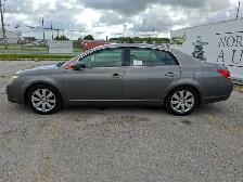 2005 Toyota Avalon - Photo 8