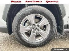 2025 Toyota RAV4 | AWD | HYBRID | JUST TRADED IN | CLEAN CARFAX - Photo 6