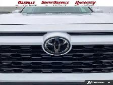 2025 Toyota RAV4 | AWD | HYBRID | JUST TRADED IN | CLEAN CARFAX - Photo 9