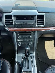 2012 Lincoln MKZ Hybrid FWD 4dr Sdn - Photo 16