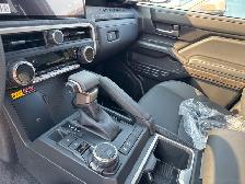 2026 Toyota Tacoma 4X4 DOUBLE CAB AUTO HYBRID LIMITED TRIM 4X4 P - Photo 14