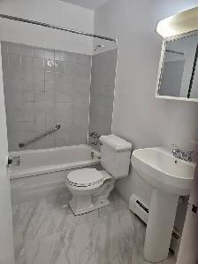 Great 1 Bedroom at 2685 King St E, Hamilton !!