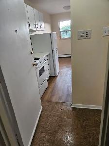 Great 1 Bedroom at 2685 King St E, Hamilton !! - Photo 2
