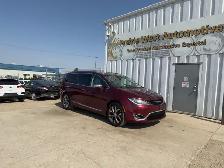 2017 Chrysler Pacifica Limited 7 Passenger | Command Start | Pow - Photo 3