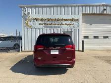 2017 Chrysler Pacifica Limited 7 Passenger | Command Start | Pow - Photo 6