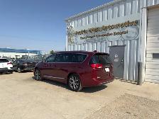 2017 Chrysler Pacifica Limited 7 Passenger | Command Start | Pow - Photo 7