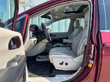 2017 Chrysler Pacifica Limited 7 Passenger | Command Start | Pow - Photo 18