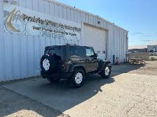 2016 Jeep Wrangler Sahara 4WD | Power Lock | Heated Seats - Photo 4