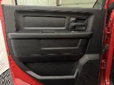 2023 Ram 1500 Classic | EXPRESS 4X4 - Photo 36