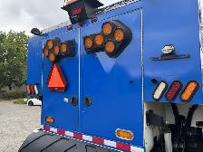 2013 International DuraStar 4300 Schwarze Industries Street Swee - Photo 11