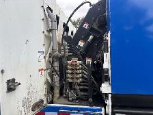 2013 International DuraStar 4300 Schwarze Industries Street Swee - Photo 17