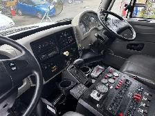 2013 International DuraStar 4300 Schwarze Industries Street Swee - Photo 39
