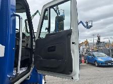 2013 International DuraStar 4300 Schwarze Industries Street Swee - Photo 51