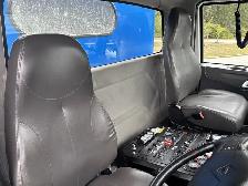 2013 International DuraStar 4300 Schwarze Industries Street Swee - Photo 54