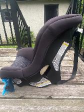 Car Seats For SALE - Photo 5