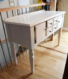 Bureau/buffet en bois solide, 80$ impeccable - Photo 6