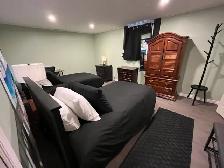 $650/$775 private rooms, female students only, all inclusive. - Photo 3