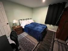 $650/$775 private rooms, female students only, all inclusive. - Photo 8