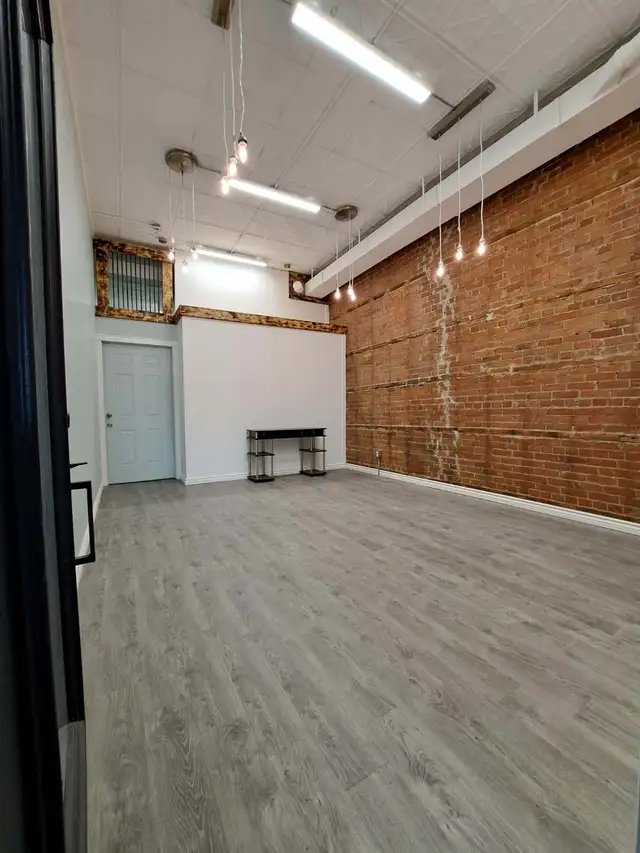 Full-time Beauty Suite, Treatment Rental
