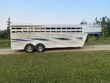 Stock trailer - Photo 3