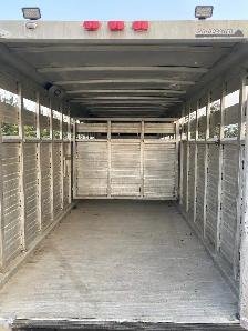 Stock trailer - Photo 8