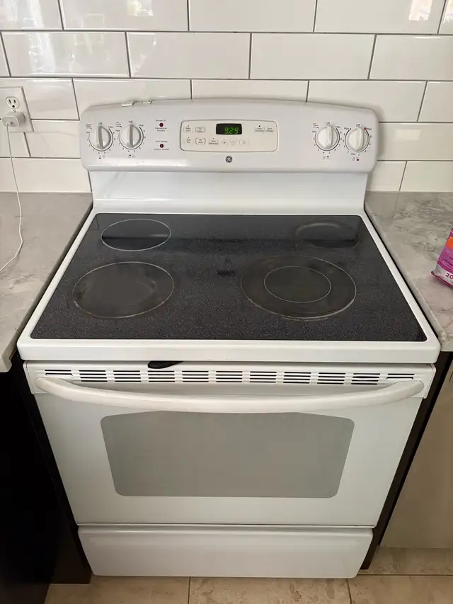 General electric stove