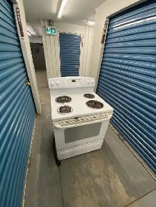 SLIGHTLY USED ELECTRIC STOVE - Photo 2