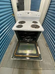 SLIGHTLY USED ELECTRIC STOVE - Photo 8