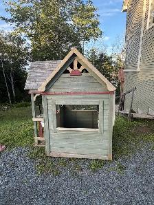 Wooden playhouse for kids - Photo 3