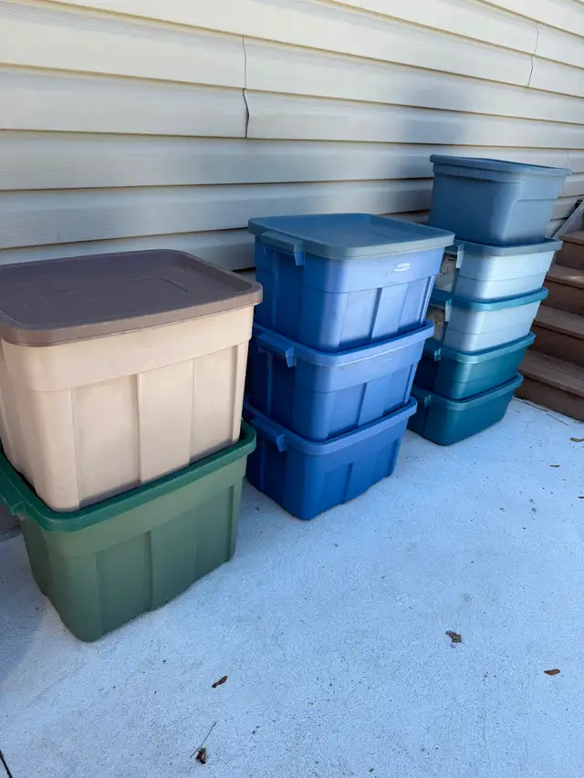 Storage Bins Rubbermaid