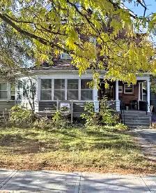 Rent room downtown Brantford, near Wilfrid Laurier, Conestoga