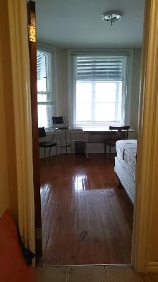 Rent room downtown Brantford, near Wilfrid Laurier, Conestoga - Photo 5