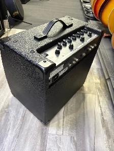 Peavey KB2 40 Watt Keyboard Amplifier - Photo 4