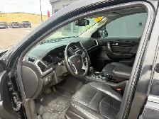2016 GMC ACADIA SLT - LEATHER SEATS - NAVIGATION - 3RD ROW SEATS - Photo 10