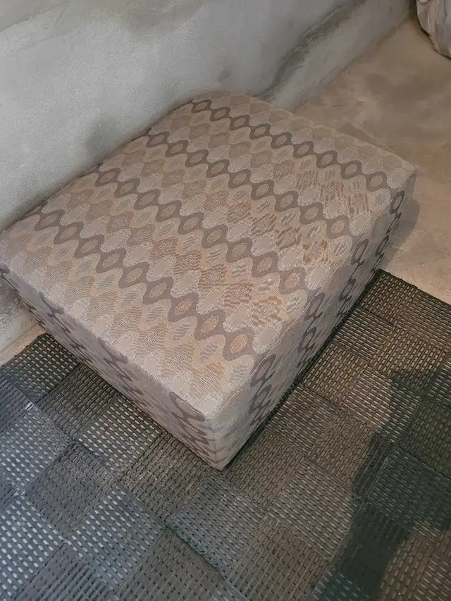 sofa pouffe à donner
