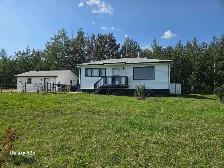 Acreage for sale! 2 Bed, 1 Bath - 25 mins to Sherwood Park