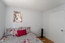 3 bedroom House For Rent  Near Queen St (E) & Dixie rd - Photo 4