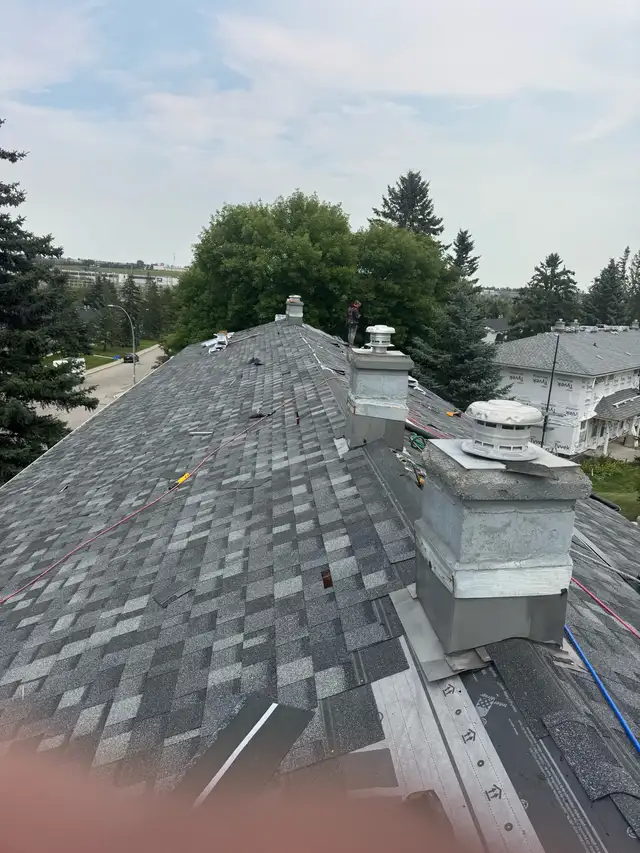 Roofing Crew