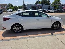 2019 Hyundai Elantra - Photo 8