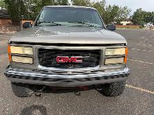 2000 2500 GMC Truck - Photo 4