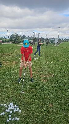 Beginner Golf Lesson - Photo 2