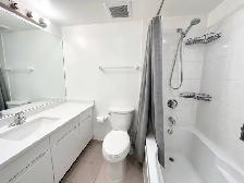 Coal Harbour Student-Friendly Room | Furnished   Weekly Cleaning - Photo 8