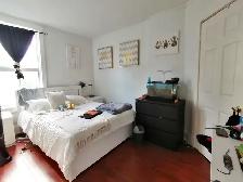 Master bedroom (Bloor/Dufferin) in 4 bed shared house