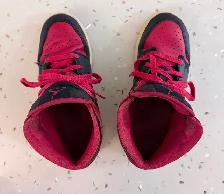 Jordan 1 Mid GS 5Y 'Bred/Gym Red' - Size 5Y - Worn - Photo 3