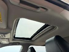 2022 Toyota RAV4 XLE PREMIUM AWD LEATHER - SUNROOF - LOW KMS - Photo 5