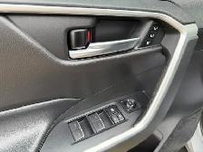 2022 Toyota RAV4 XLE PREMIUM AWD LEATHER - SUNROOF - LOW KMS - Photo 21