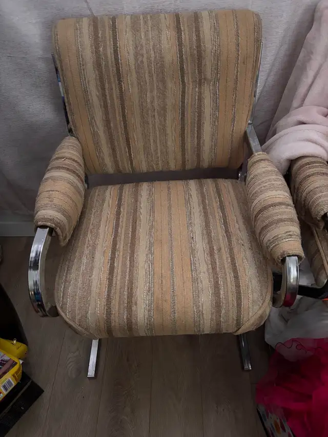 Set of 4 chairs
