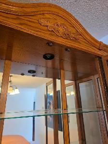 Oak Buffet and Hutch - Photo 4