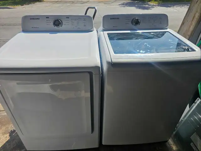 SAMSUNG WASHER AND DRYER SET