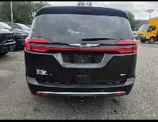 2024 Chrysler Pacifica Pinnacle - Photo 5